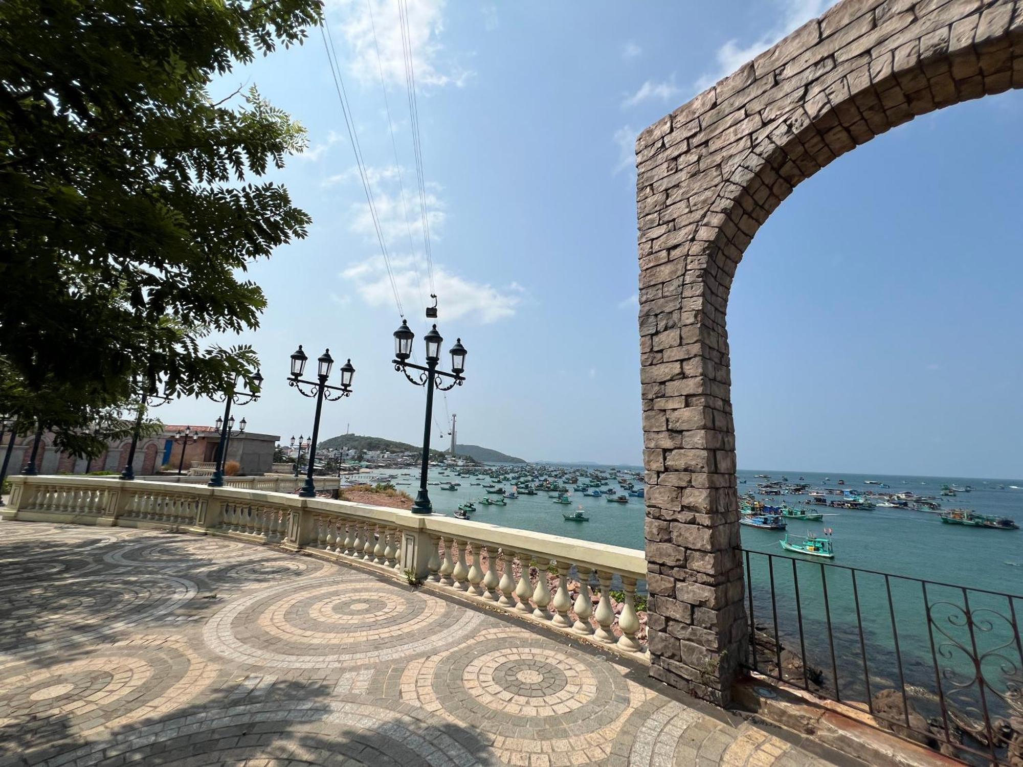Oscar Seaview Apartment Duong Dong Exterior foto